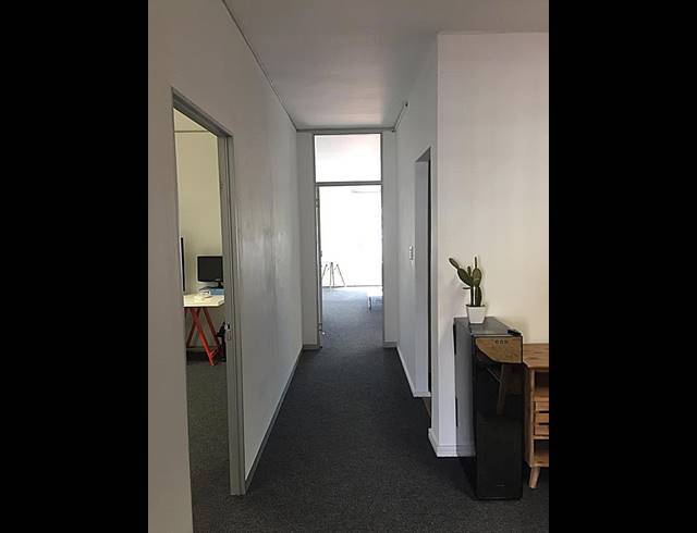107M² OFFICE TO LET IN WESTLAKE
